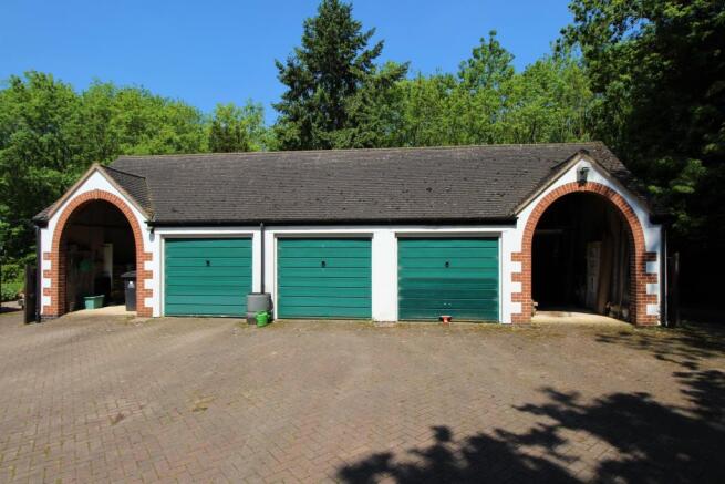 Garages 3
