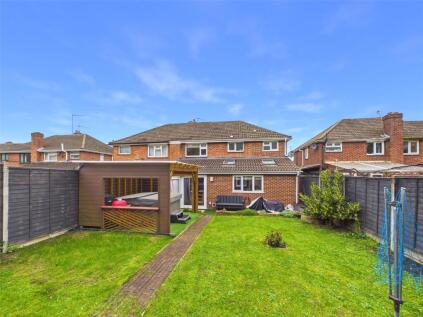 Lavington Drive, Longlevens, Gloucester, Gloucestershire, GL2