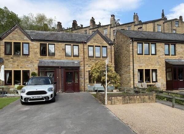 3 bed Semi-Detached for sale Image 5