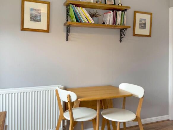 2 bed Semi-Detached for sale Image 4