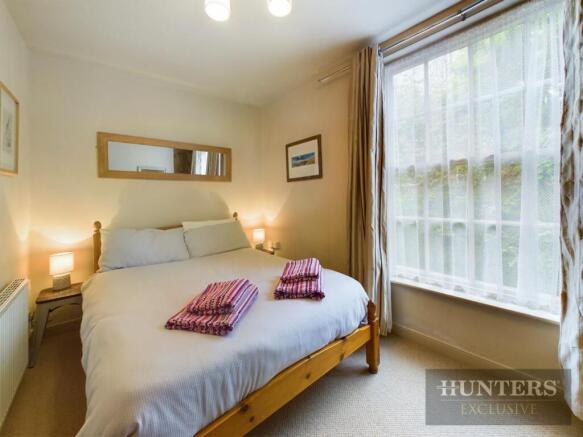 3 bed Terraced for sale Image 11