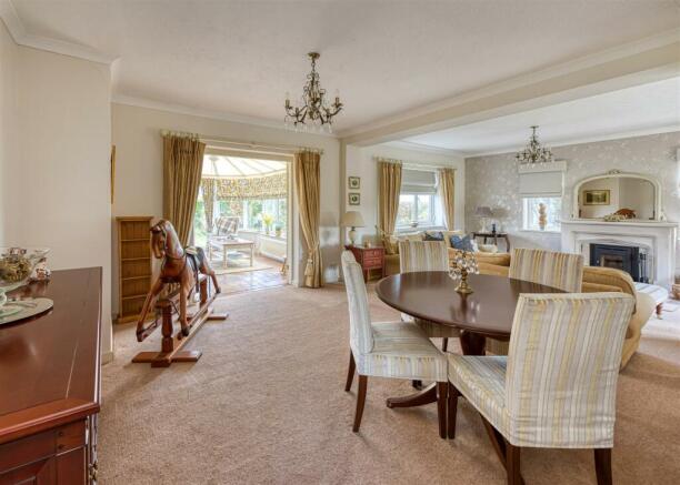 Awbridge House-lounge2.jpg