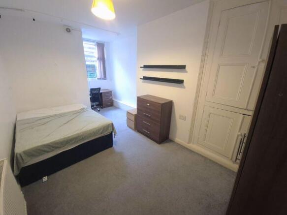 7 bed Terraced for sale Image 10