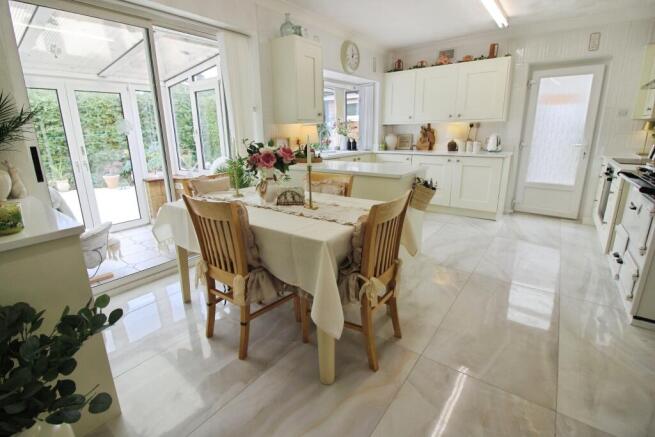 Kitchen Diner