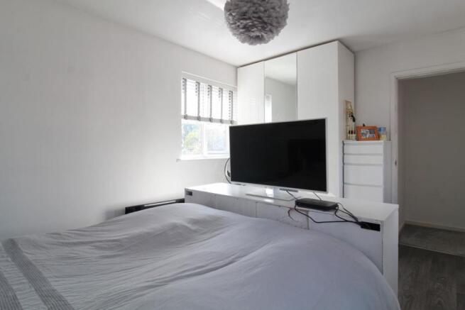 Bed 1a EH.jpg