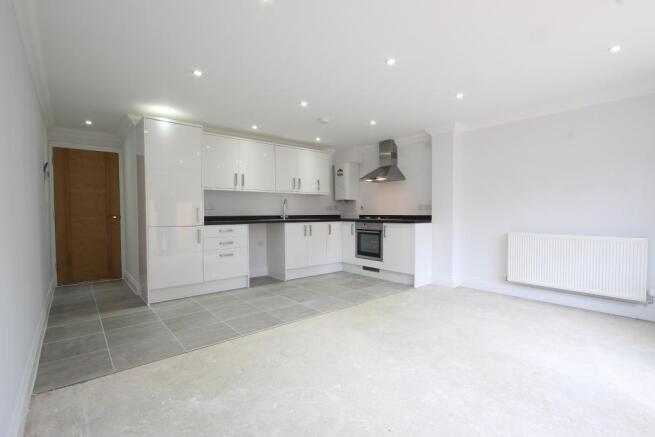 KITCHEN/LOUNGE