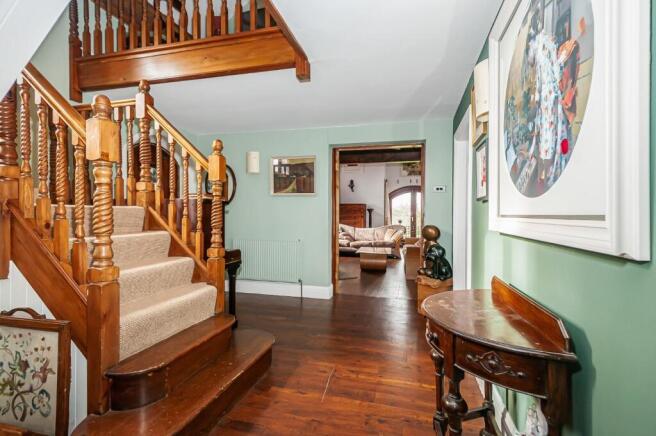 4 bed House for sale Image 5