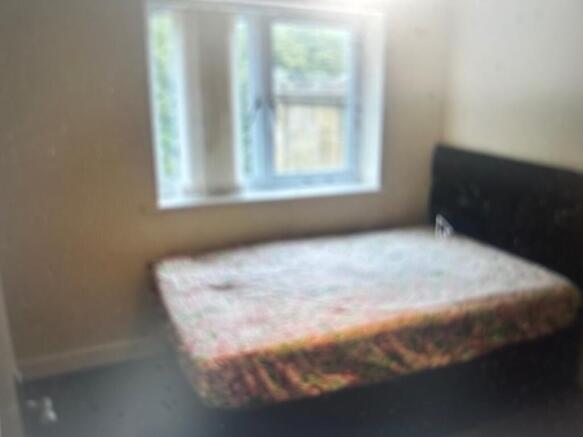 2 bed Flat for sale Image 4