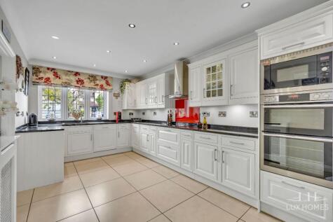Brook Road, Gidea Park