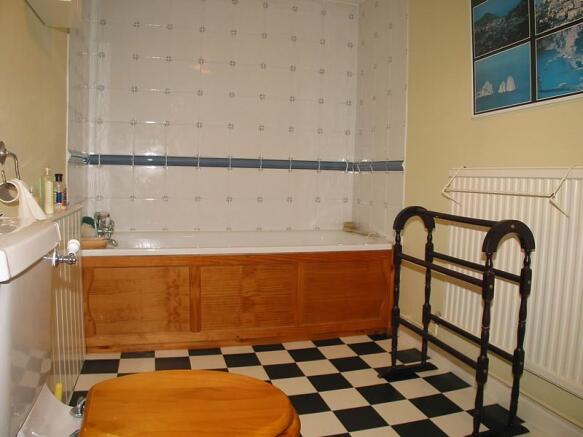 Guest Bedroom Ensuit