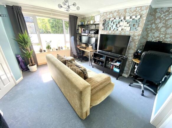 Lounge 1
