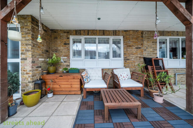 054067ba-d8a5-48b...