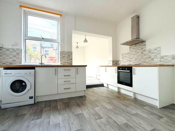 2 bed Terraced for sale Image 5