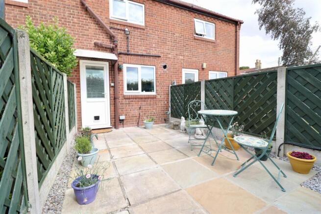 1 bed House for sale Image 9