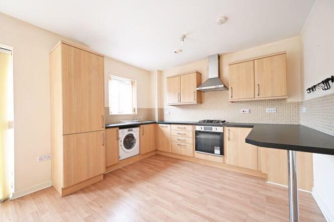 2 bed Apartment to rent Image 12