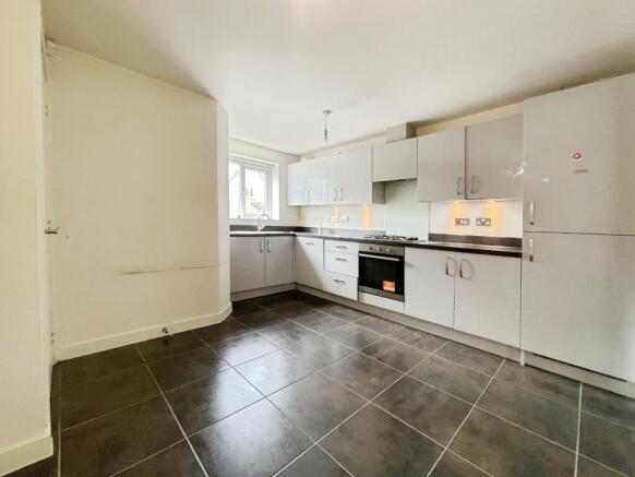 3 bed Town House for sale Image 6