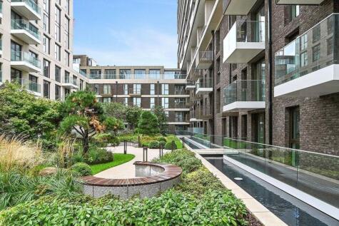 1 Merino Gardens, London, E1W