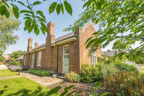 THE SERGEANTS MESS, The Parade, Bicester