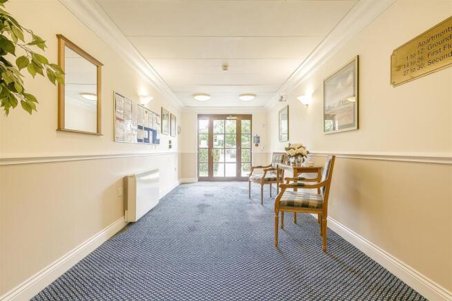flat-pegasus-court-banstead-109.jpg