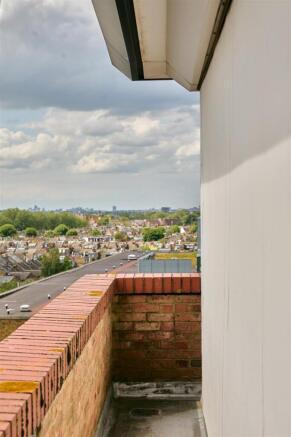 William Morris Way, Fulham, SW6 photo 3