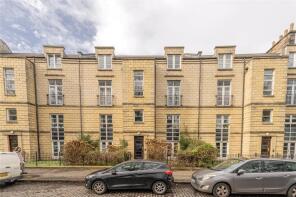 Flat 6, 4, Hopetoun Crescent, Broughton, Edinburgh EH7 4AY