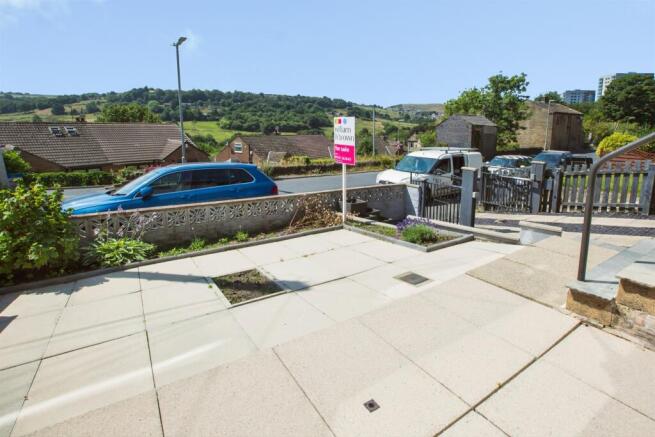 3 bed Semi-Detached for sale Image 7