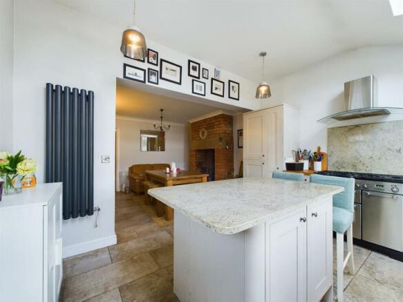 Superb Kitchen/Dining Room