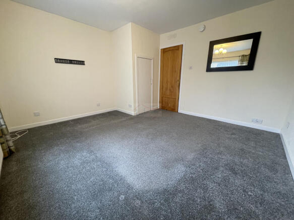 Lounge b.JPG