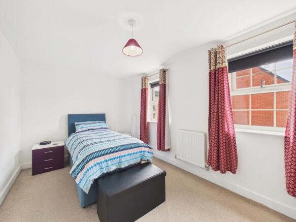 3 bed Semi-Detached for sale Image 7