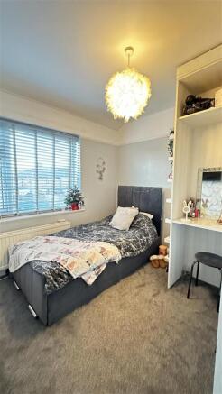 4 bed Terraced for sale Image 7