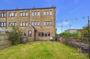 5, Croft Top, Outlane, Huddersfield HD3 3FA