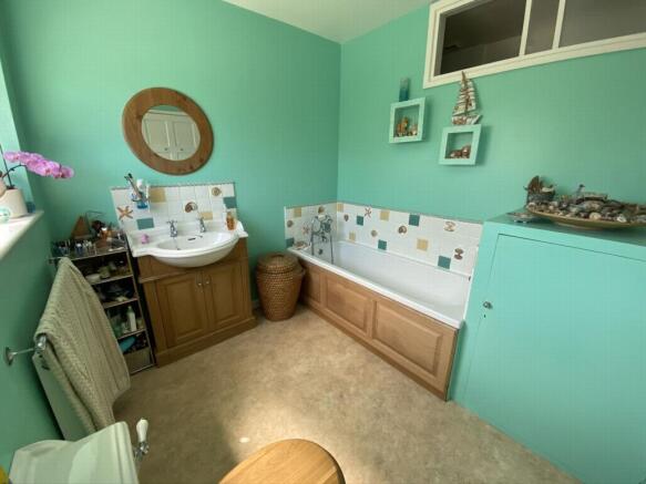 Photo 5
