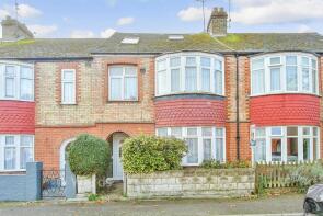 38, Larkfield Avenue, Gillingham ME7 2LN