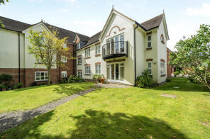 4, Penfold Manor, High Street, Haslemere GU27 2LT