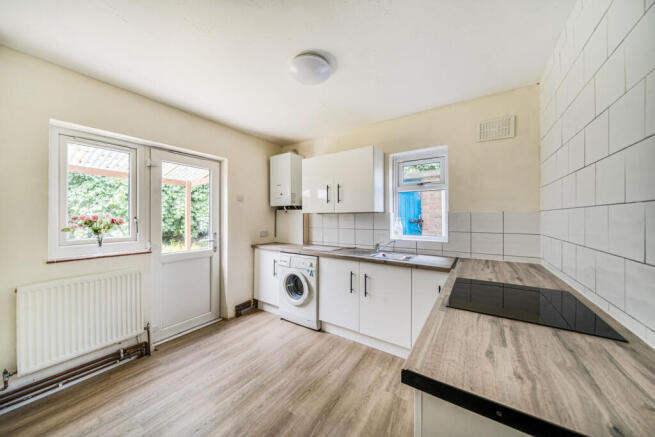 1329202-4-687e4f5...