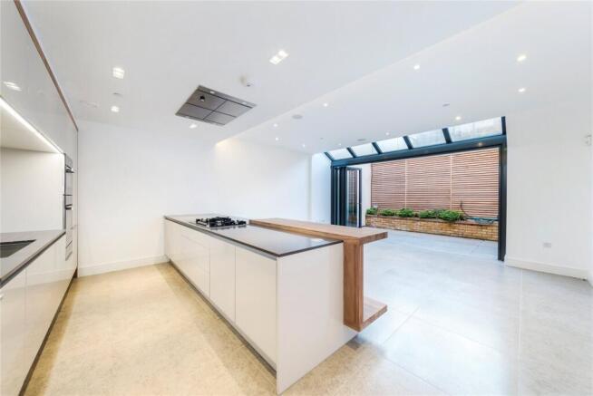 Eat-In Kitchen