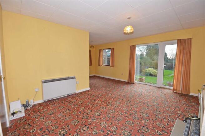 Sitting/Dining Room