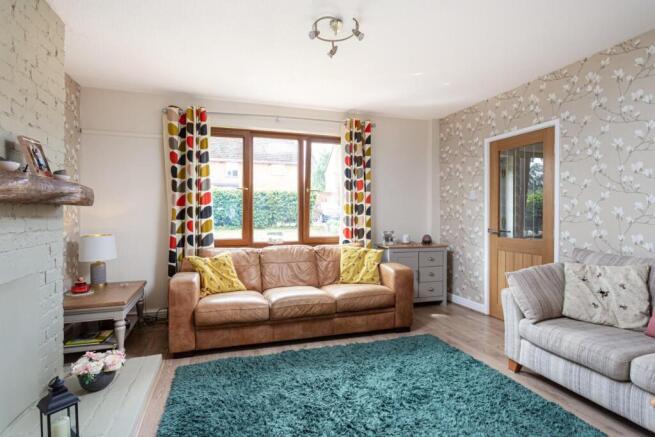 3 bed Semi-Detached for sale Image 6