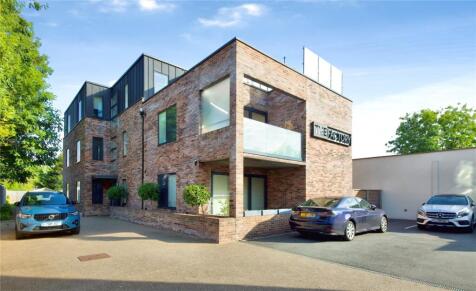 Woodhouse Road, London, N12