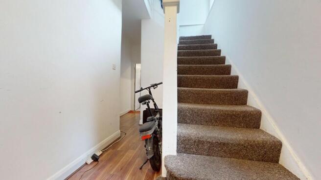 House in London, Woodberry Grove Estate, Stoke Newington - View 4