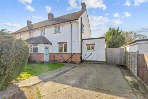 40, Pollards Oak Crescent, Oxted RH8 0JQ