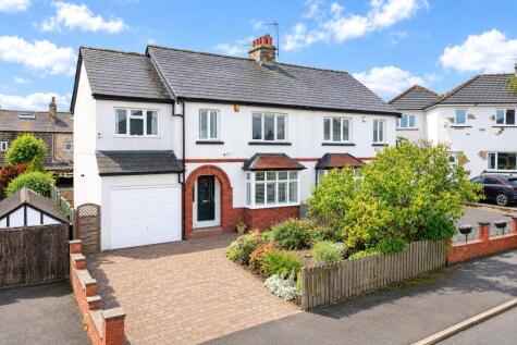 Moorfield Drive, Baildon, Shipley, West Yorkshire, BD17