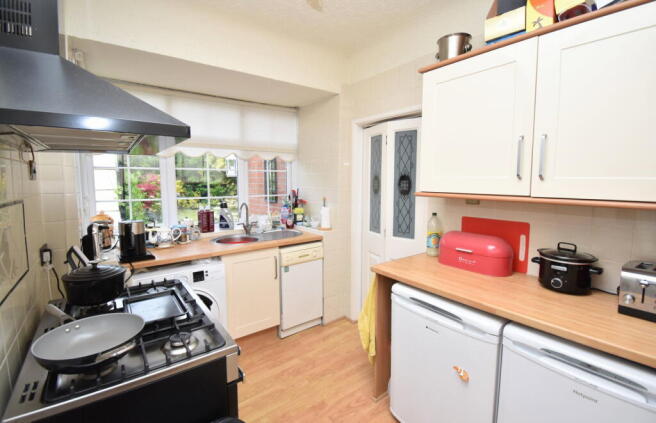 Fieldway, Widnes WA8 3JD photo 5