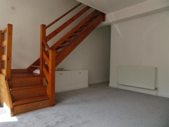 56 Byerley Lounge2.JPG