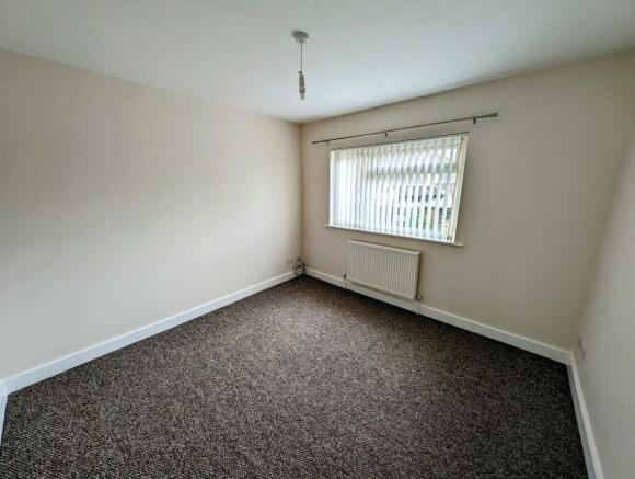 13 Moorpark Avenue Bedroom 2.jpg