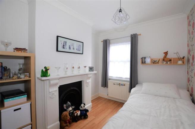 157 Nelson Road bed 2 Oct.JPG