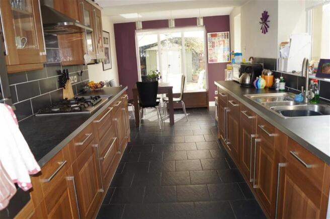 KITCHEN/DINER