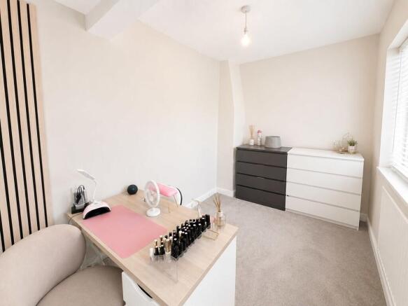 2 bed Terraced for sale Image 9