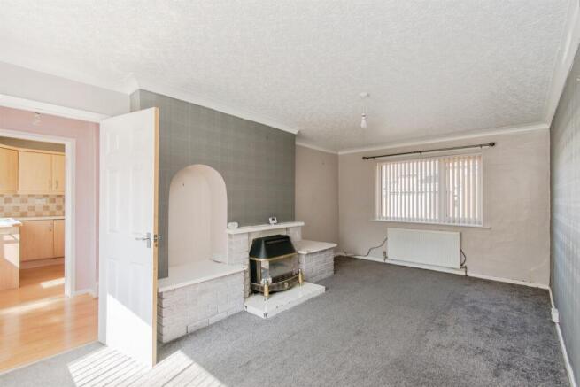 3 bed Semi-Detached for sale Image 12