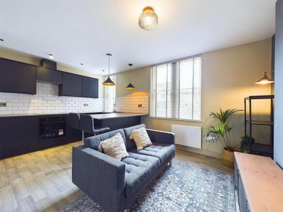 1 bed Apartment to rent Image 8